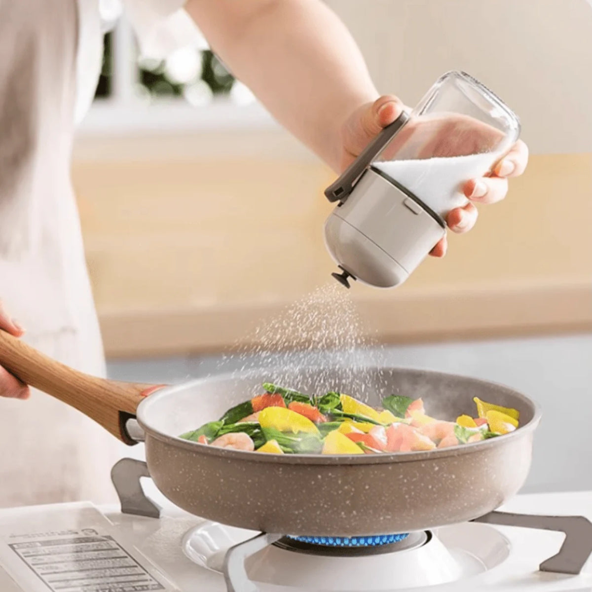 Moisture-proof Glass Salt Dispenser/Seasoning Shaker - 250ml