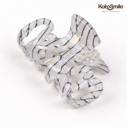 Premium Marble Acrylic Wavy Hair Claw Clip – Glossy Anti-Slip Elegant Hair Accessory for Women