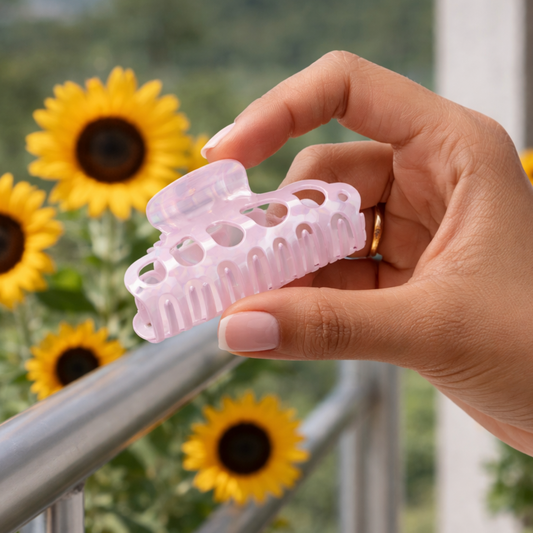 Hair Claw Clip – Pearly Anti-Slip Hair Accessory for Women