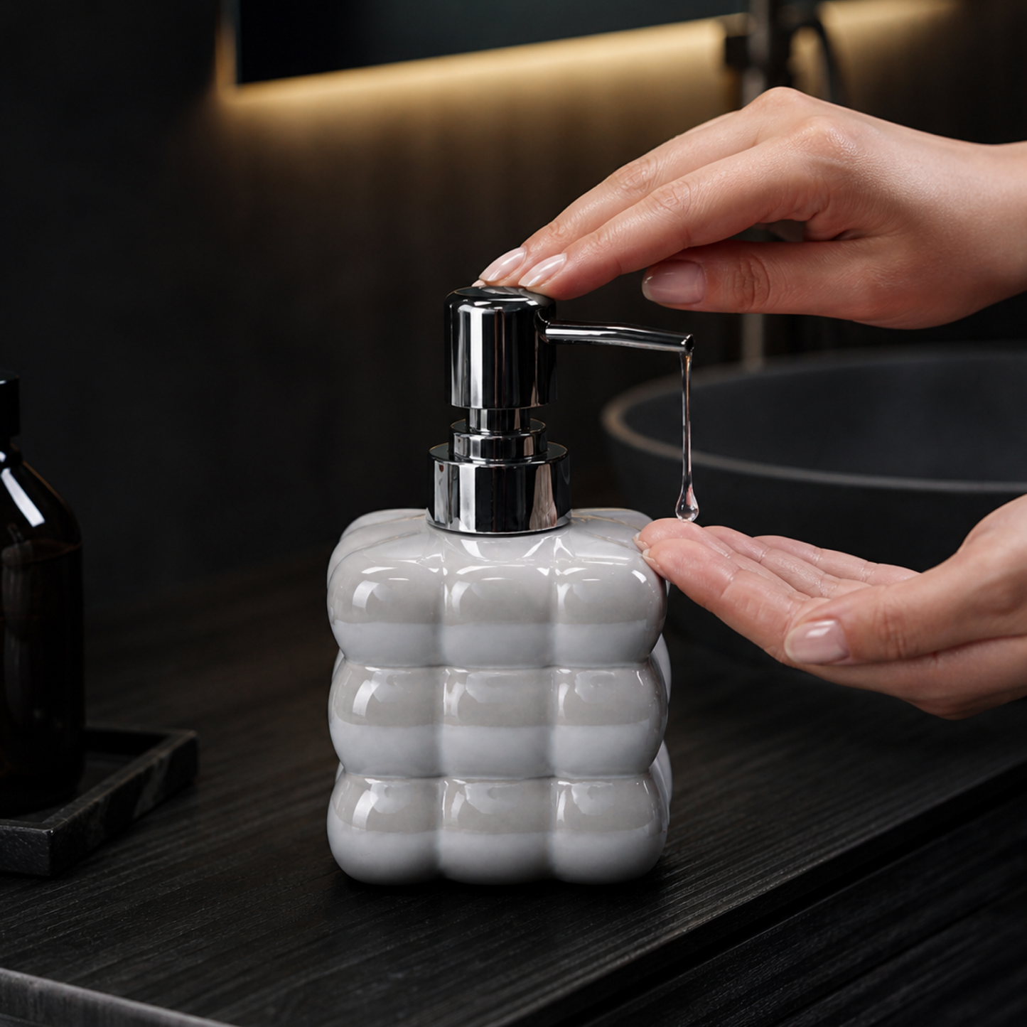 Ceramic Bubble Soap Dispenser with Pump - 520ml