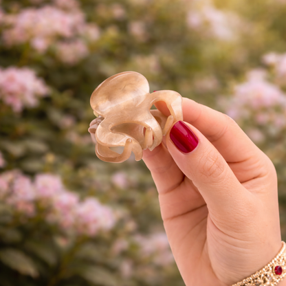 Mini Pastel Hair Claw Clip – Glossy Acrylic Sectioning Clip for Everyday Styling