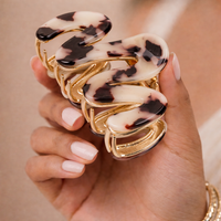 Zig-zag Anti-rust Acrylic-Brass Hair Claw Clip (Pack of 1)