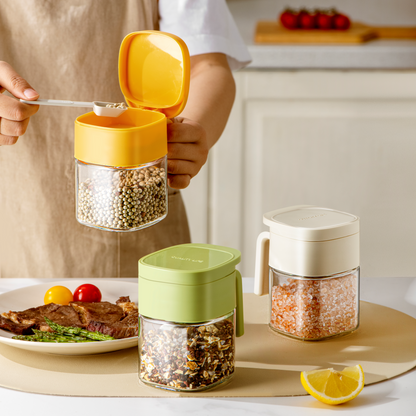 Spice Jar with Integrated Lid & Measuring Spoon.